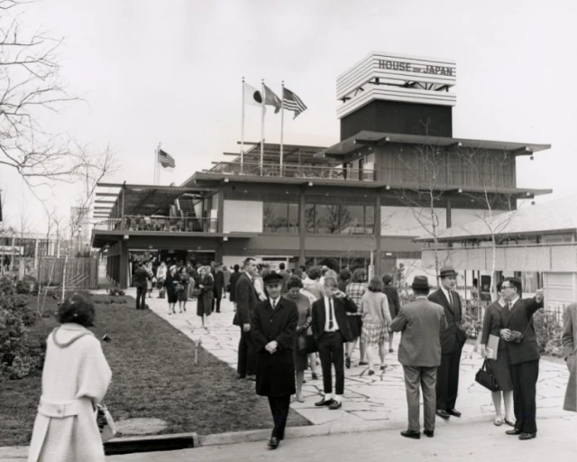 The JEA had also commissioned a wooden-framed second building